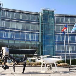 Řízení letového provozu se bude podílet na podpoře umělé inteligence i bezpečné integraci dronů