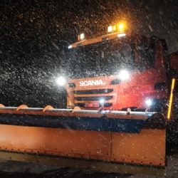 ŘSD letos vyšle do boje se zimou 201 sypačů a 662 řidičů. Připravena je sůl i dispečeři