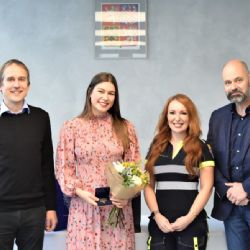 Starosta Prahy 7 Jan Čižinský ocenil zachránkyni tonoucí ženy