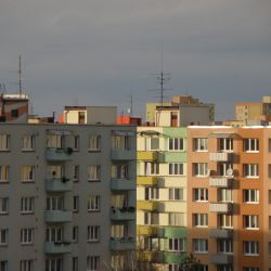 Stát prostřednictvím výhodných úvěrů pokračuje v podpoře zateplování bytových domů