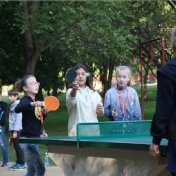 Stolní tenis si v Praze 13 můžete zahrát pod širým nebem