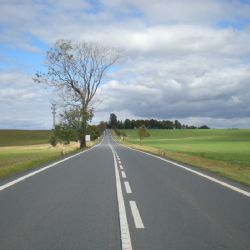 Údržbových prací na silnicích bude na konci prázdnin méně, umožní to plynulejší dopravu