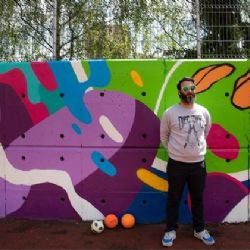 Velkoplošné malby zdobí další místo v Praze 13