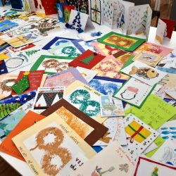 Více než 1 300 seniorů z Prahy 7 dostalo přání od dětí