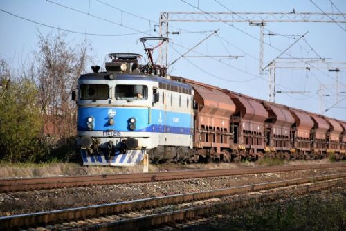 Foto: Vláda schválila postup pro mimořádné vlaky. Umožní rychleji vozit energetické suroviny