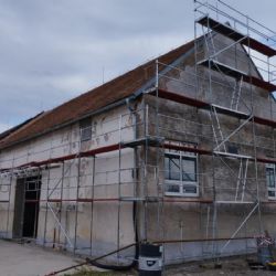 Havárie plošiny zranila dvě ženy na zemědělském statku