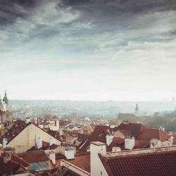Dva mrtví na Albertově - Policie zjišťuje příčinu úmrtí