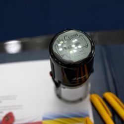 Karel Kučera - doborovolník, který zemřel na Ukrajině má svoji známku