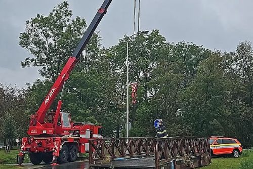 Foto: Kritická povodeň ohrožuje Středočeský kraj