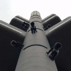 Sochy miminek na Žižkovské věži: 25 let technologického pokroku