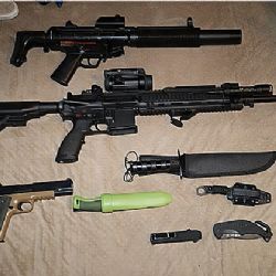„Student v Praze 8 vyhrožoval střelbou: Airsoftky a nože ve škole“