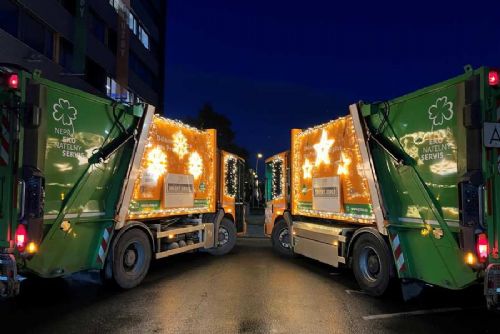 obrázek:Vánočně nasvícené popelářské vozy a tramvaje dotvoří adventní atmosféru v Praze