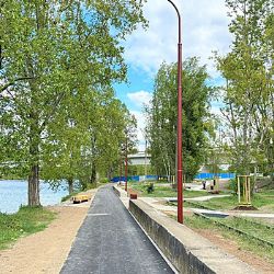 Nová cyklostezka z Holešovic k Trojskému mostu