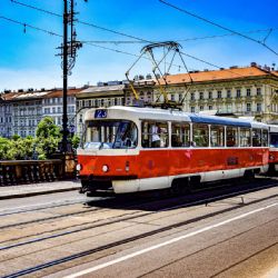 Srážky tramvají s chodci klesly o 25 %