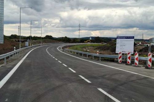 obrázek:Středočeský kraj slaví: Nová silnice za 114 milionů uleví Mladé Boleslavi