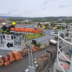 Hasiči v Příbrami nacvičovali záchranu z výšky