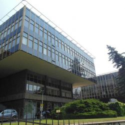 Praha získala 320 milionů na záchranu Pragerových kostek v Emauzích