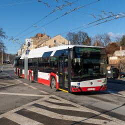 Technické závady po zahájení provozu nejdelších trolejbusů