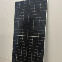 Výzva pro firmy: hledáte dodavatele setů FVE? Firma Lagom Energy má vše skladem!